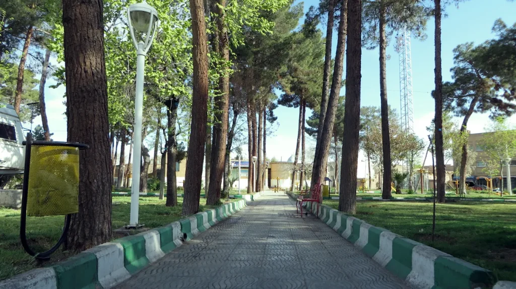 پارک‌ تفریحی ملت - در سمنان کجاست